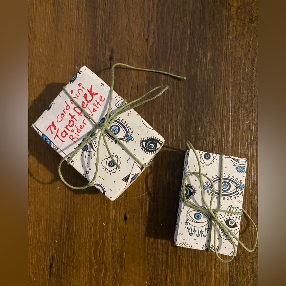 Mini tarot cards with matching box